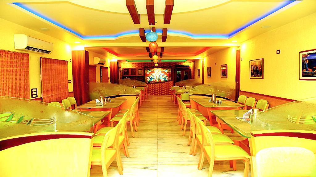 Sindhu Towers Hotel Vellore Kültér fotó