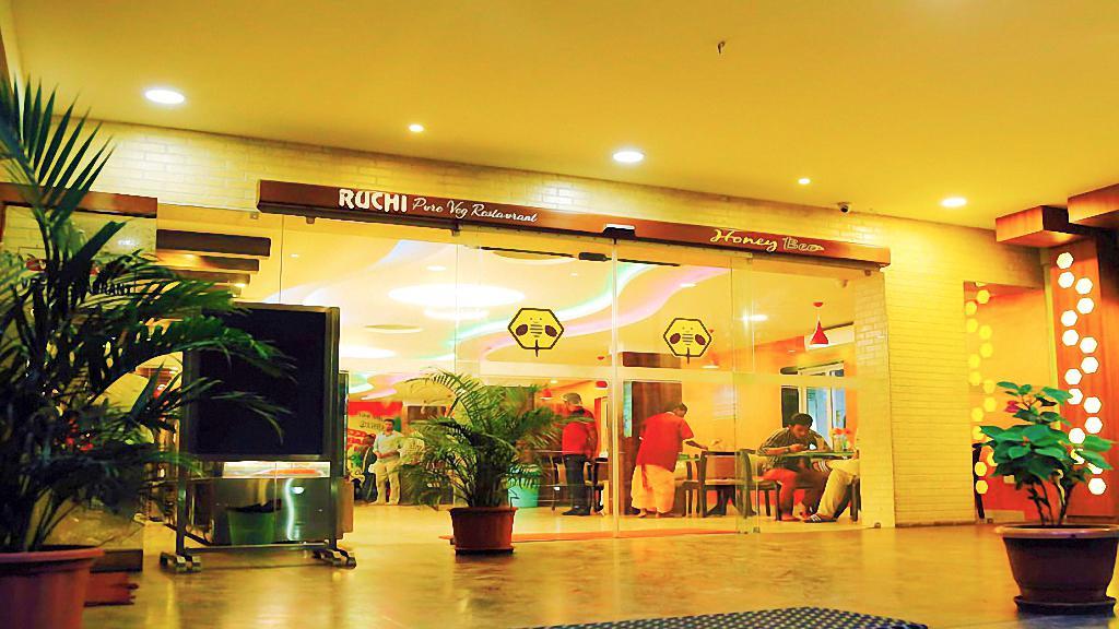Sindhu Towers Hotel Vellore Kültér fotó