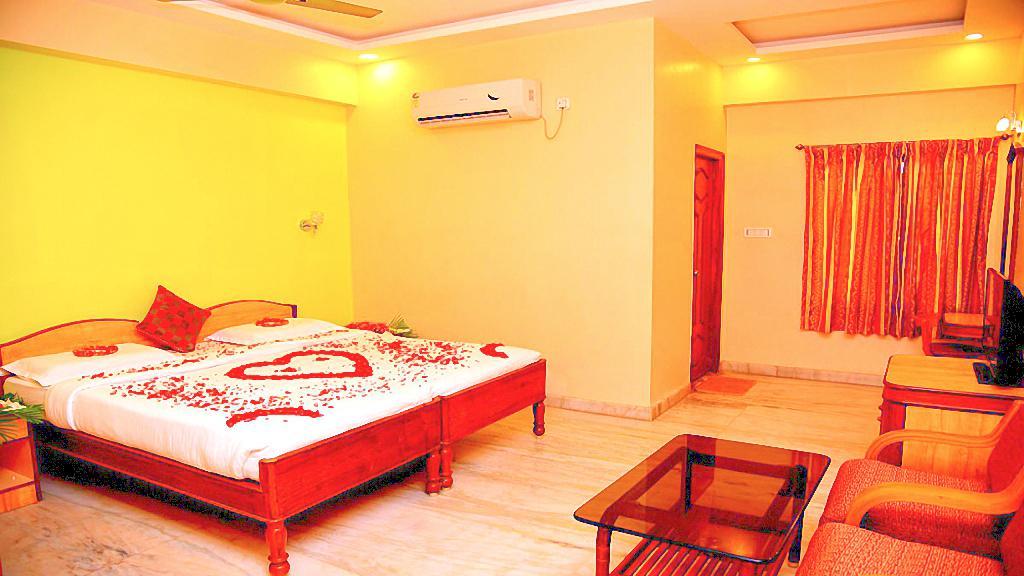 Sindhu Towers Hotel Vellore Kültér fotó